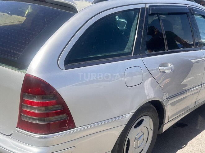Mercedes E 220-6