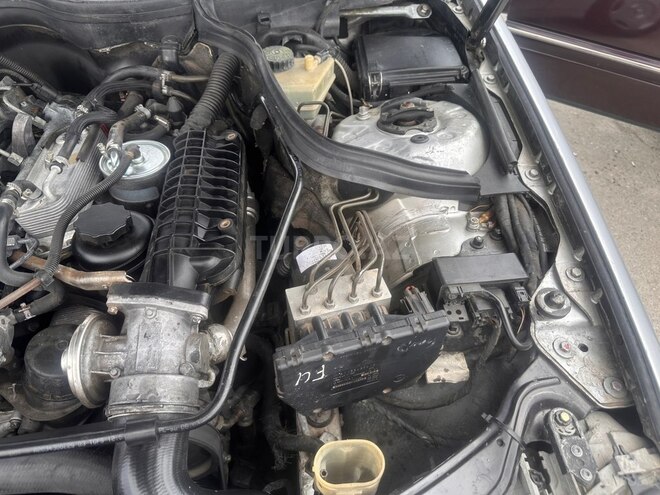 Mercedes E 220-9