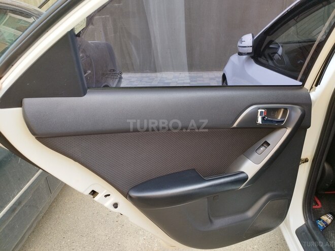 Kia Forte-16