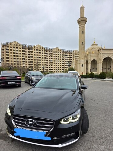 Hyundai Grandeur-1