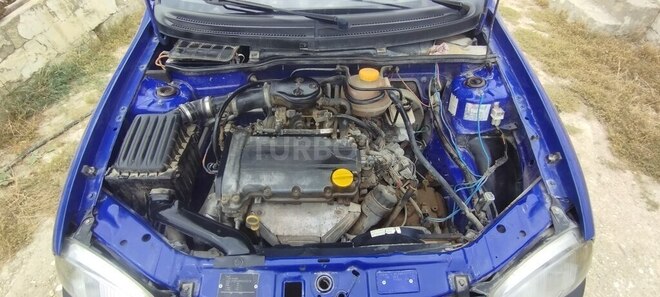Opel Corsa-9