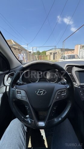 Hyundai Santa Fe-6