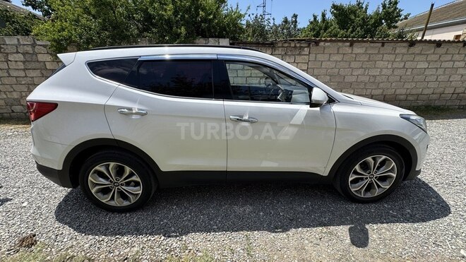 Hyundai Santa Fe-4