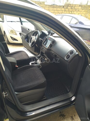 Volkswagen Tiguan-5