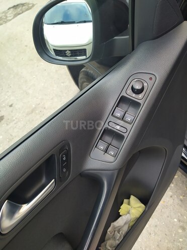 Volkswagen Tiguan-12