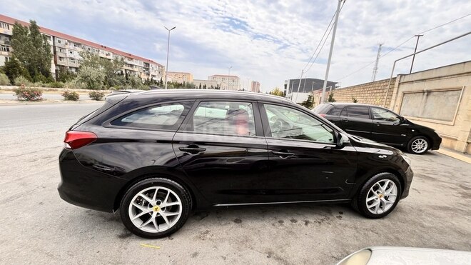 Hyundai i30-10