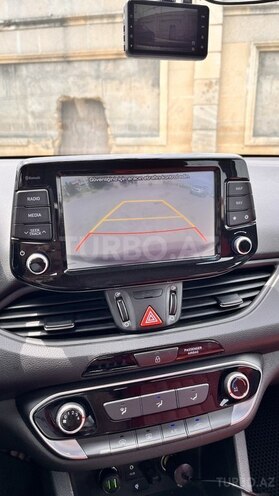 Hyundai i30-19