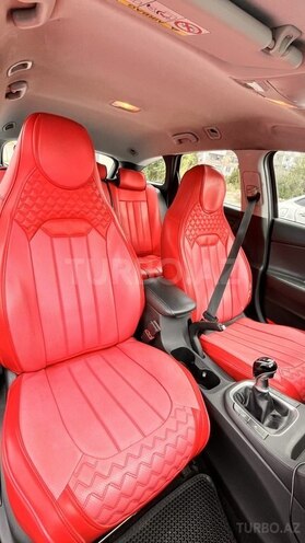 Hyundai i30-16