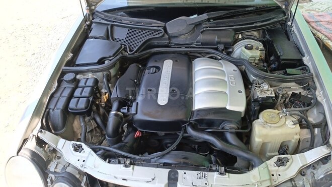 Mercedes E 220-7