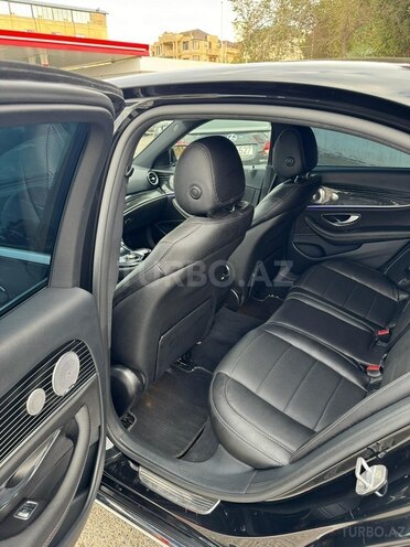 Mercedes E 220 d-14