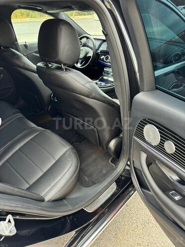 Mercedes E 220 d-9