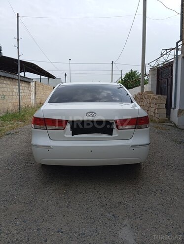 Hyundai Sonata-2