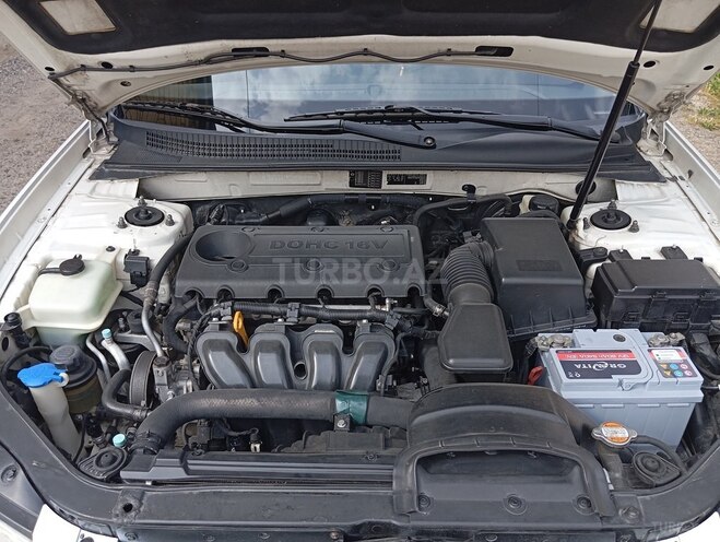 Hyundai Sonata-8