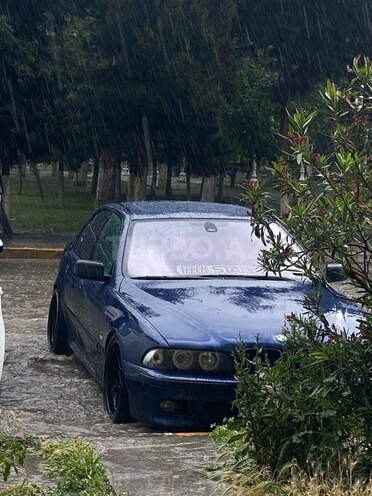 BMW 528-10
