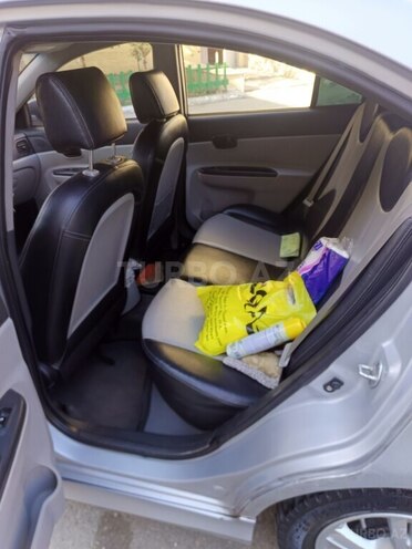 Hyundai Accent-9
