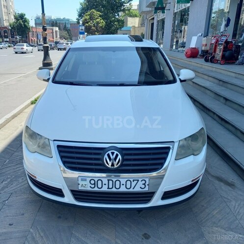 Volkswagen Passat-1