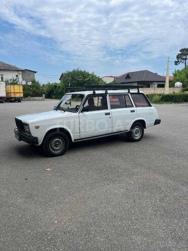 LADA (VAZ) 2104-2