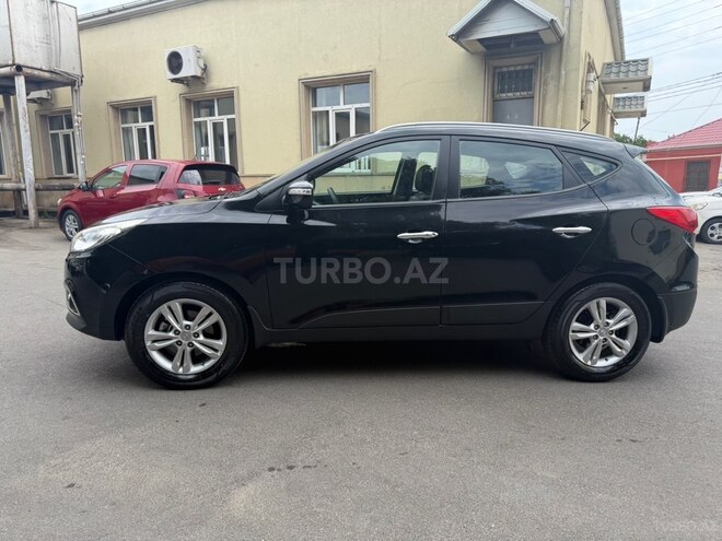 Hyundai ix35-10