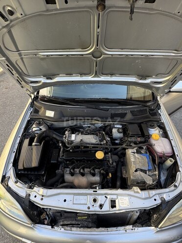 Opel Astra-4