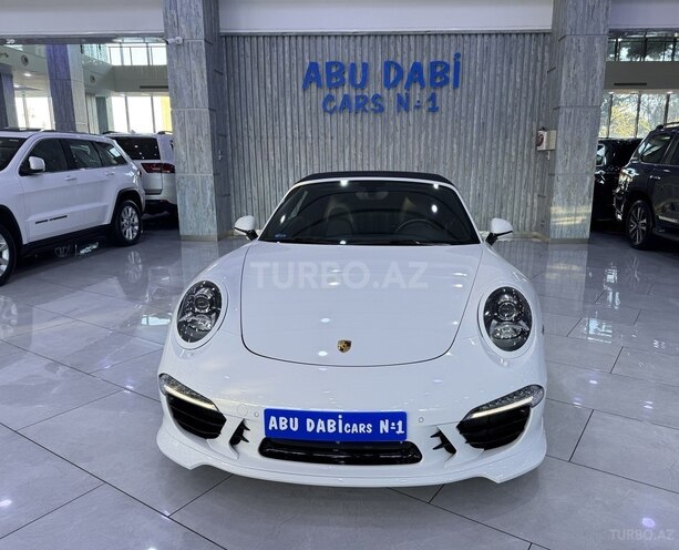 Porsche 911 Carrera 4S-4