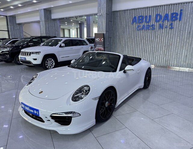 Porsche 911 Carrera 4S-1