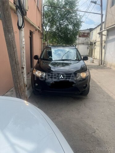 Mitsubishi Outlander-5