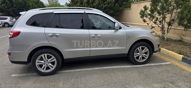 Hyundai Santa Fe-3