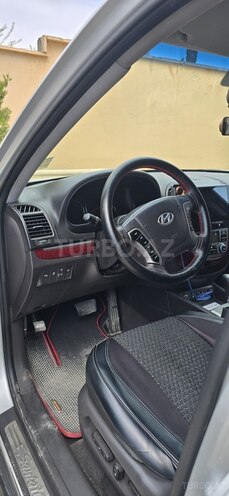 Hyundai Santa Fe-10