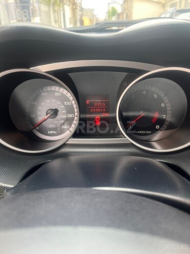 Mitsubishi Outlander-6