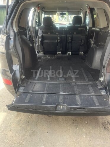 Mitsubishi Outlander-8