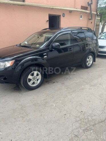 Mitsubishi Outlander-13