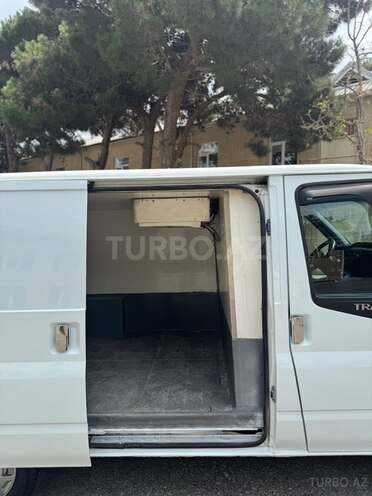 Ford Transit-3
