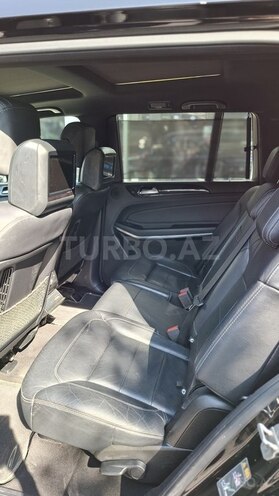 Mercedes GLS 500 4MATIC-12