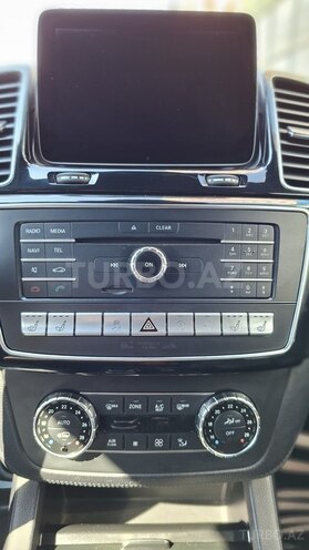 Mercedes GLS 500 4MATIC-13