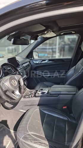 Mercedes GLS 500 4MATIC-6
