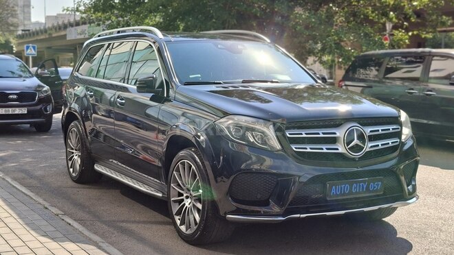 Mercedes GLS 500 4MATIC-18