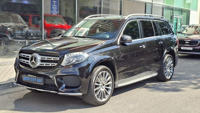 Mercedes GLS 500 4MATIC-15