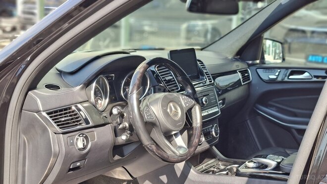 Mercedes GLS 500 4MATIC-22