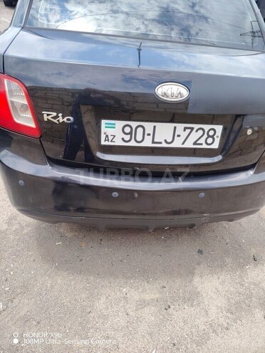 Kia Rio-3