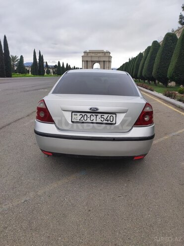 Ford Mondeo-4