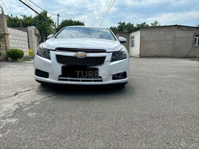 Chevrolet Cruze-1