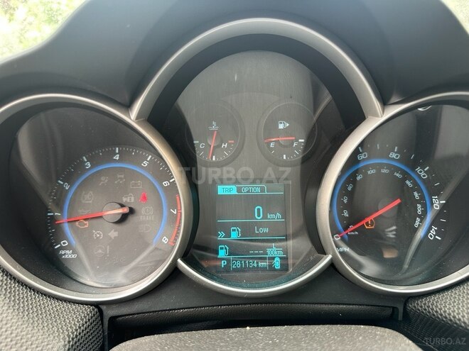 Chevrolet Cruze-9