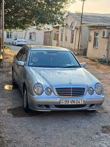 Mercedes E 220-5