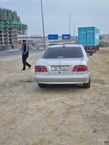 Mercedes E 220-9