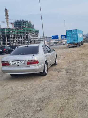 Mercedes E 220-14