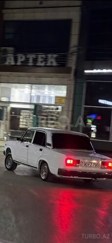 LADA (VAZ) 2107-2