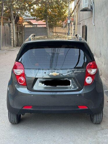 Chevrolet Spark-2