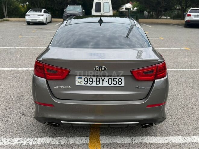 Kia Optima-12