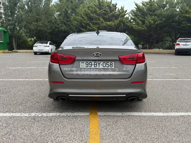 Kia Optima-11