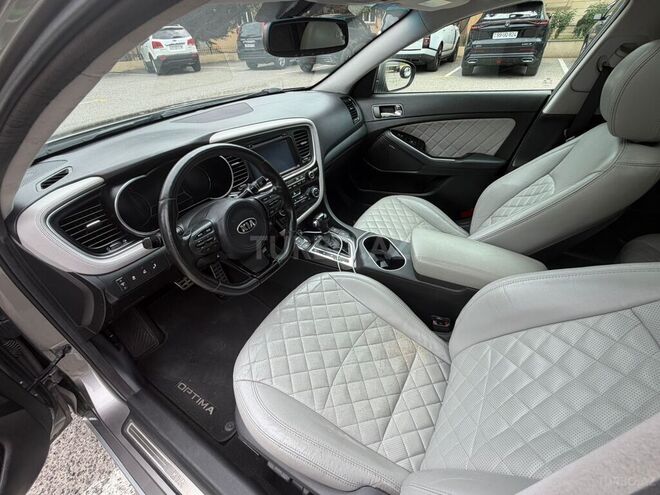 Kia Optima-15